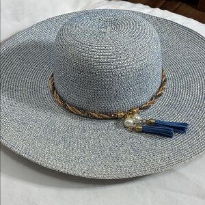 Blue grass/straw  women's  fun sun wide rimmed hat NWOT Sunday Hat